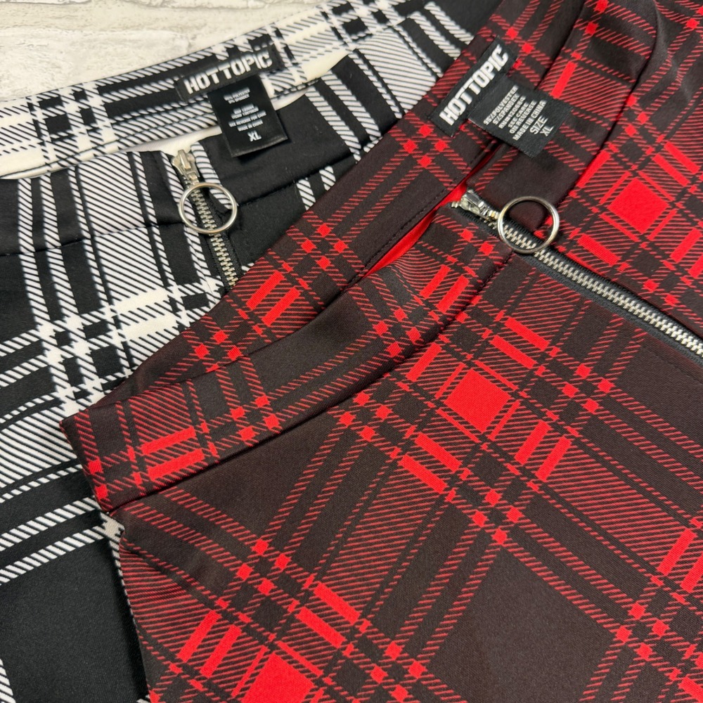 Hot Topic Skater Skirt Lot of 2 Women XL Red Black White Plaid Zipper Mini EUC - Picture 12 of 12